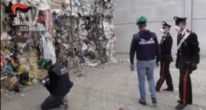 Guerra dei rifiuti 20 arresti a Milano: “Servono controlli e politiche rifiuti zero”